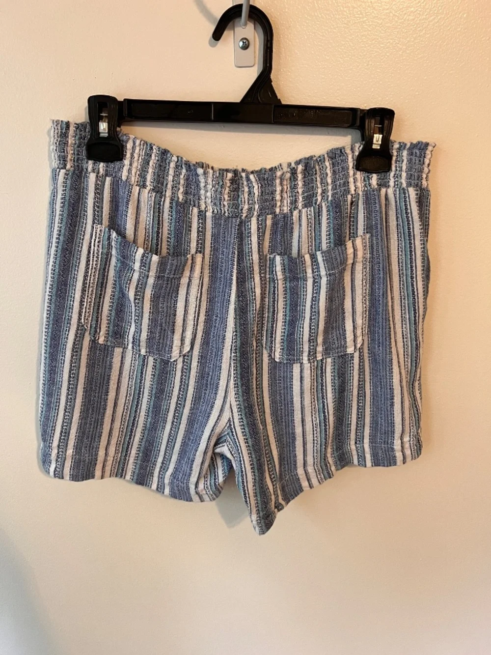 Briggs Blue and White Striped Linen Blend Shorts | Size M
